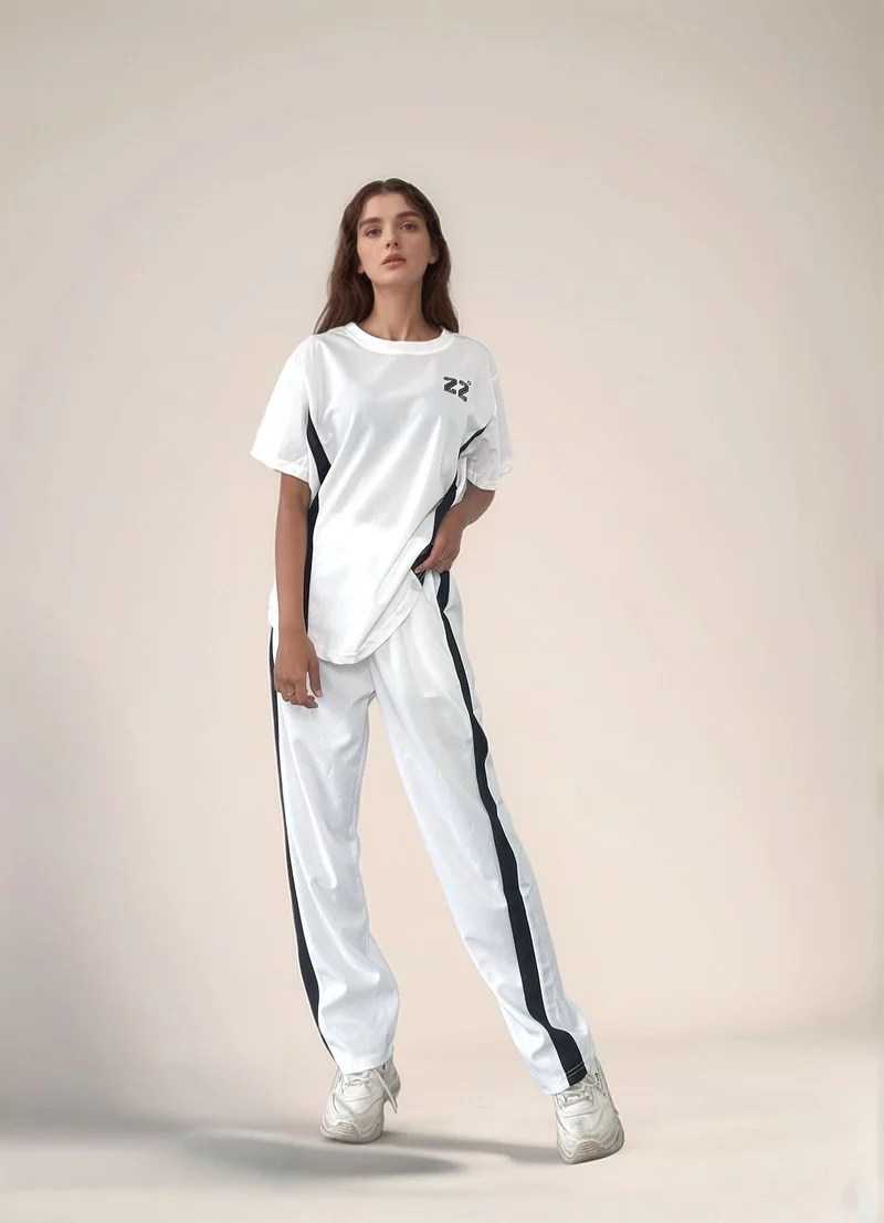 Outzidr  White Relaxed Top And Pant Co-Ord Set for Women | Best Price UAE